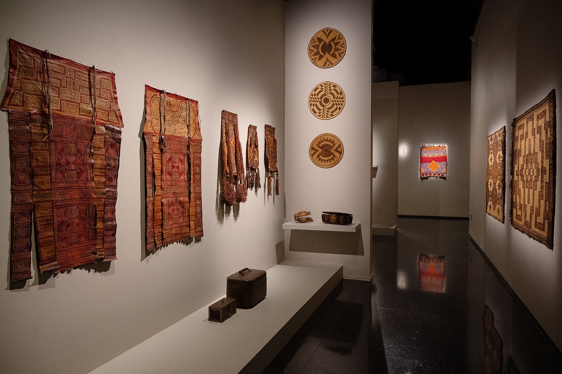 BERT FLINT : AN EXHIBITION